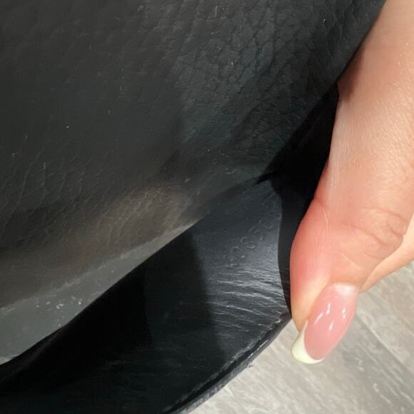 Gucci Floral Monogram Slides Size 37 - Excellent Condition! - Picture 4 of 6